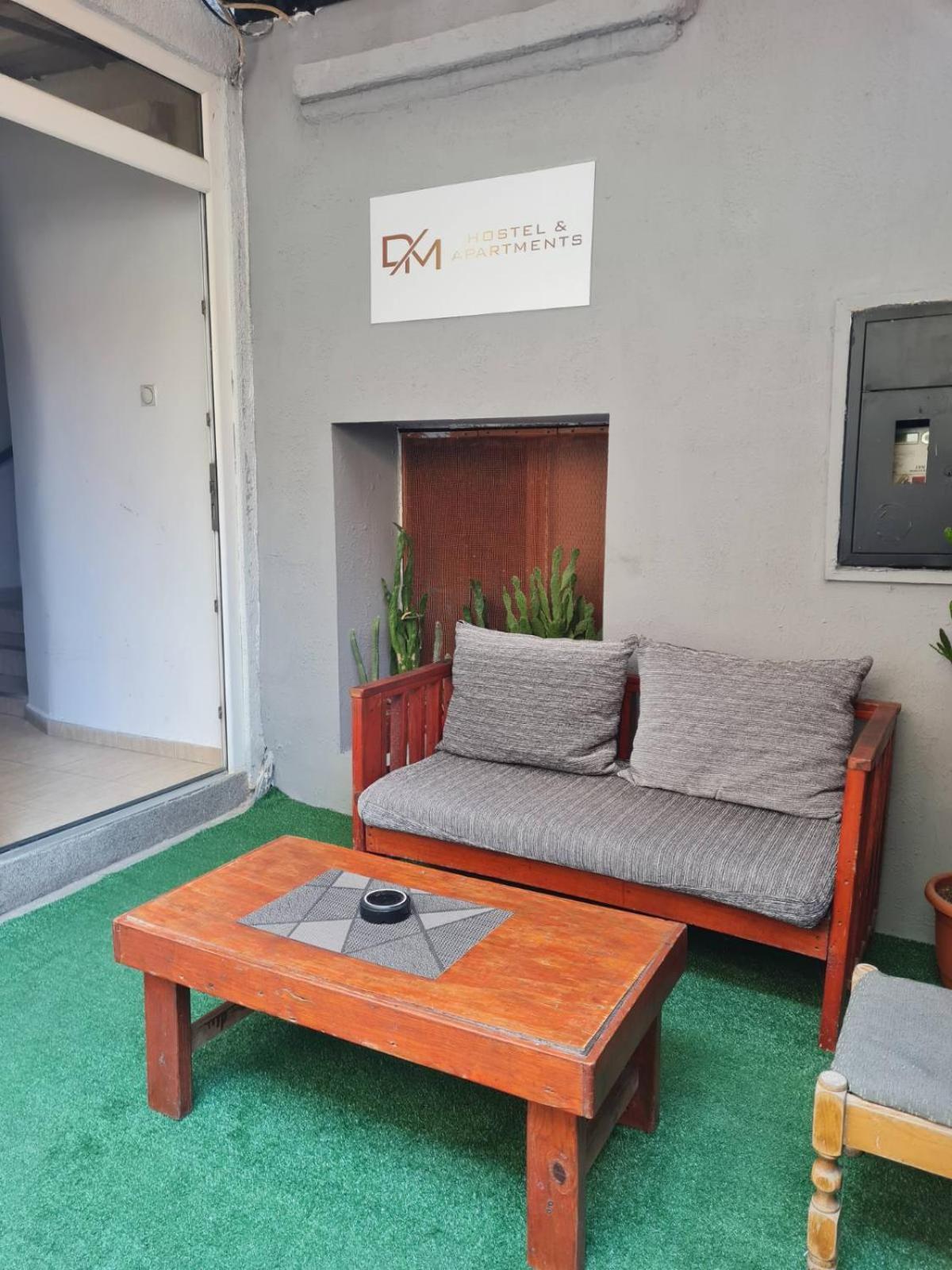 Dm Hostel And Apartments Скопье Экстерьер фото