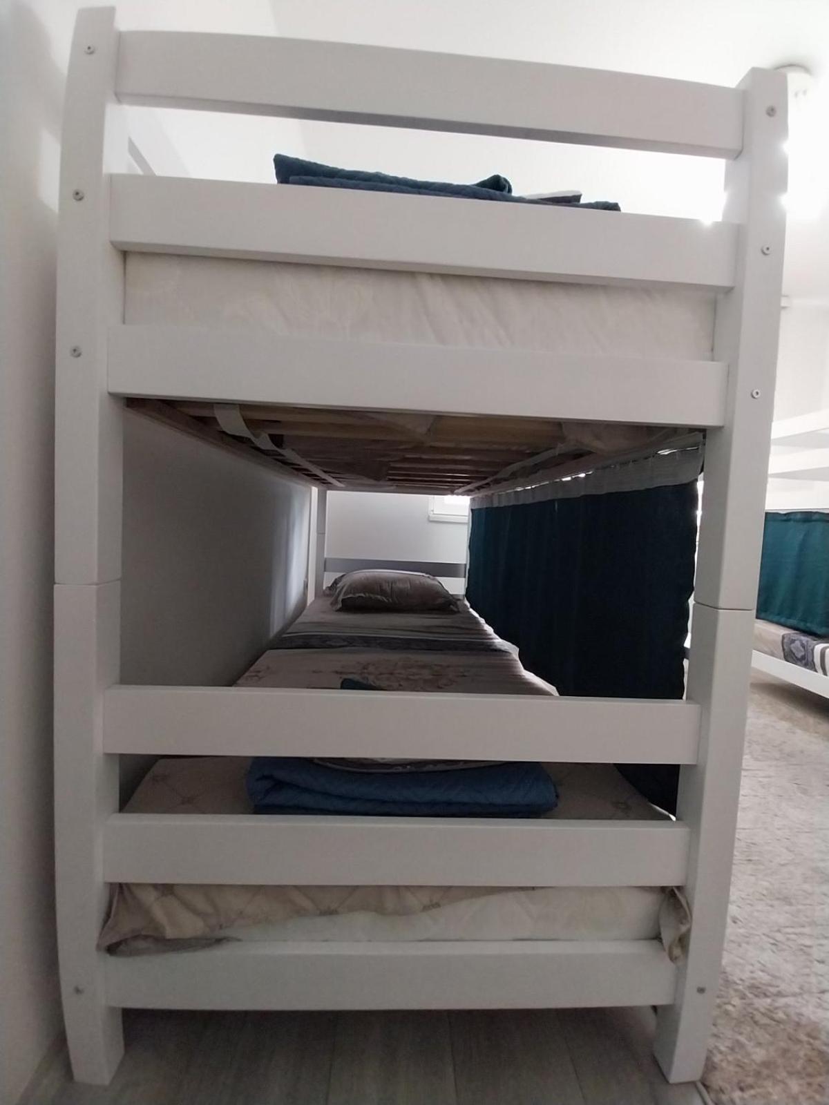Dm Hostel And Apartments Скопье Экстерьер фото