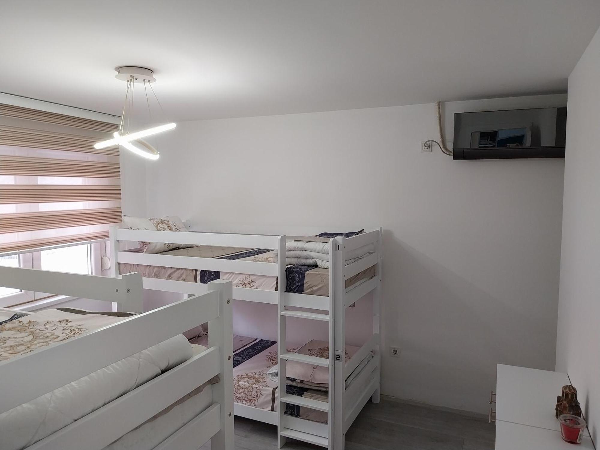 Dm Hostel And Apartments Скопье Экстерьер фото
