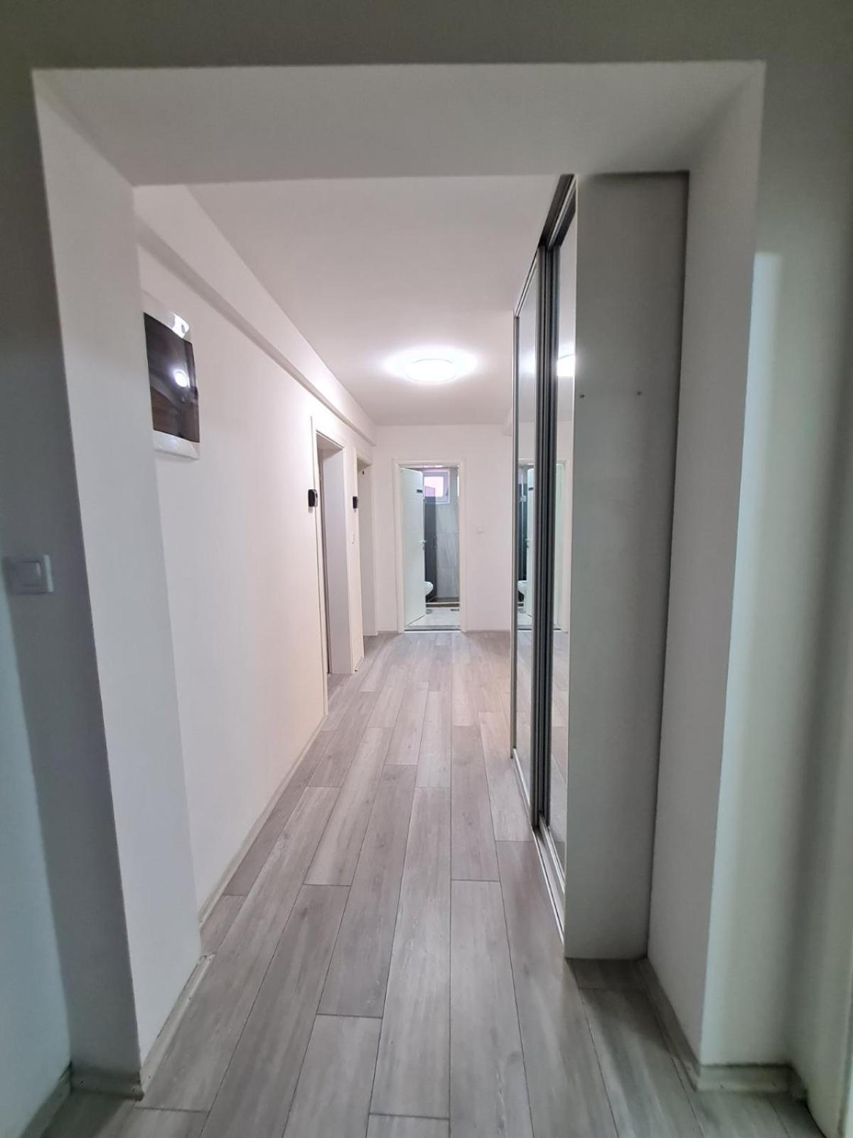 Dm Hostel And Apartments Скопье Экстерьер фото