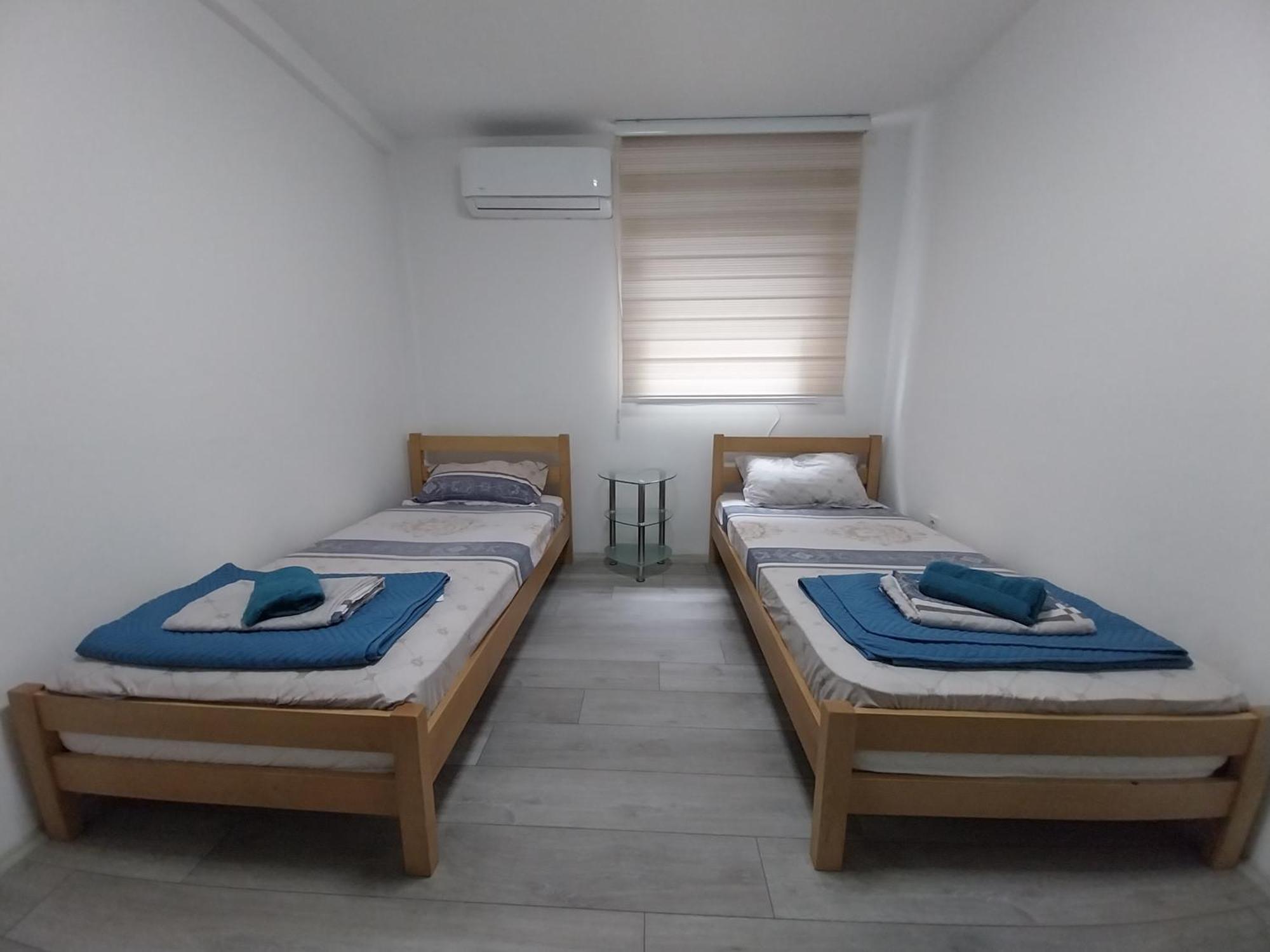 Dm Hostel And Apartments Скопье Экстерьер фото